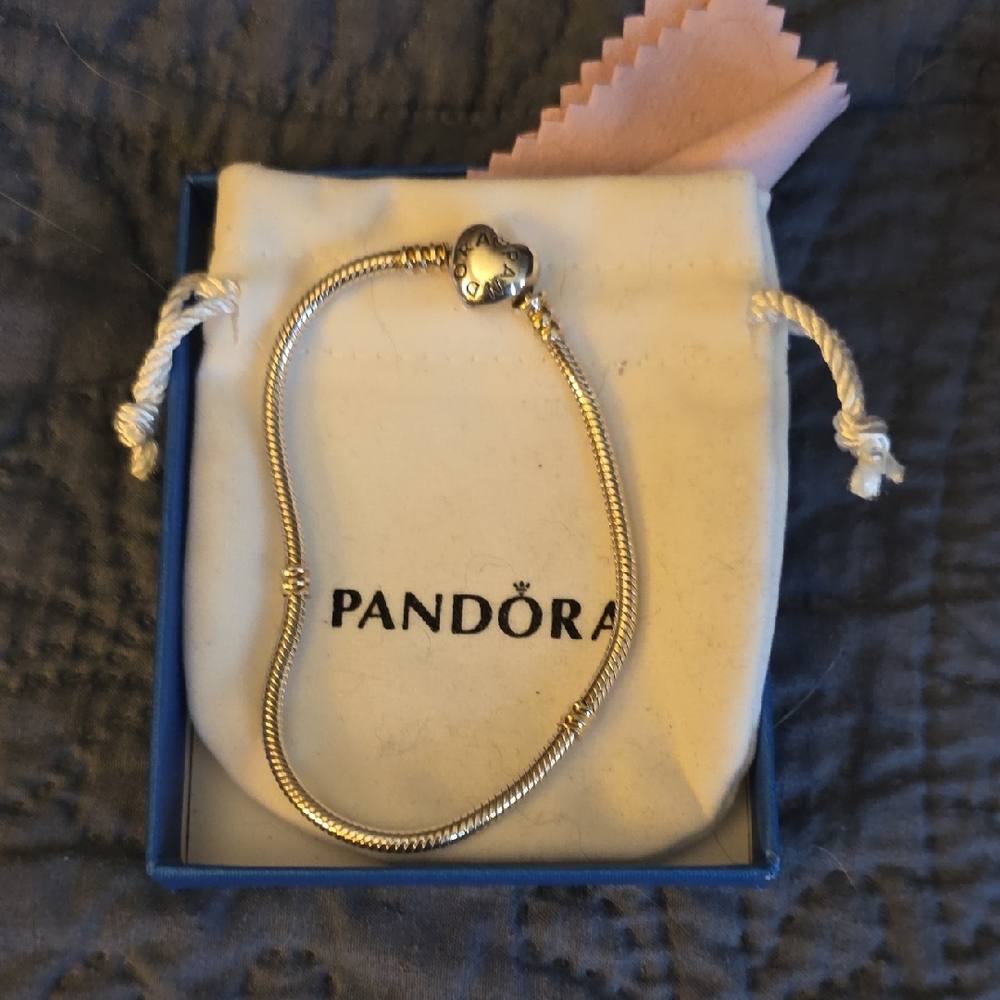 Pandora Heart Clasp Gold Bracelet